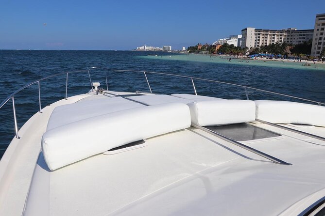Cruise in Elegance: Luxury Yacht Rental in Cancun - What to pack for a comfortable cruise
