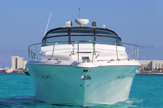 Cruise in Elegance: Luxury Yacht Rental in Cancun - Choosing one, two, or three hours
