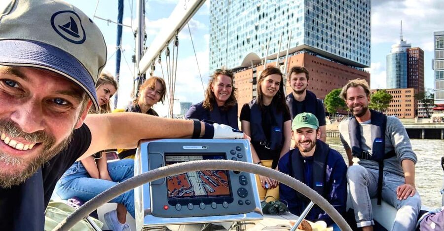 "Cruise in the City" - Sailing Yacht Event, Hamburg/Elbe - Why this harbor tour feels different