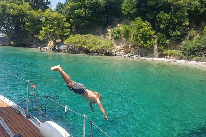 Day sailing Skiathos Skopelos with lunch on Rainbow yacht - A Skopelos beach, lunch, and time in the water