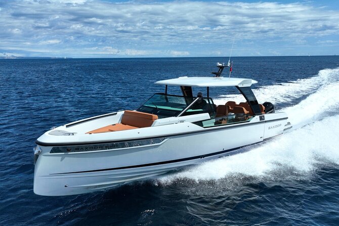 Discover the beauty of the Messinian Inousses Islands on a Yacht - Marathi and Agia Triada offer quieter swimming