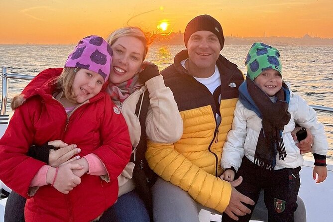 Dolmabahçe Palace and Sunset Tour on Luxury Yacht - Bebek and the northern Bosphorus