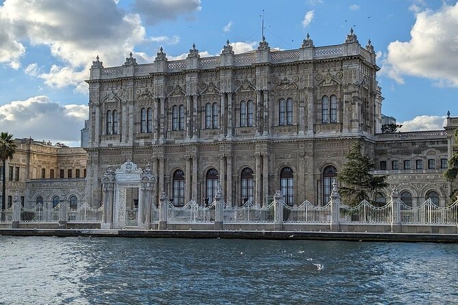 Dolmabahçe Palace and Sunset Tour on Luxury Yacht - Price, timing, and who gets the best value