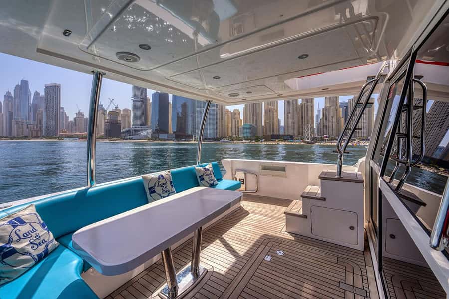 Dubai: 2-Hour Private Yacht Cruise around Burj Al-Arab - Why this private Dubai yacht cruise works well