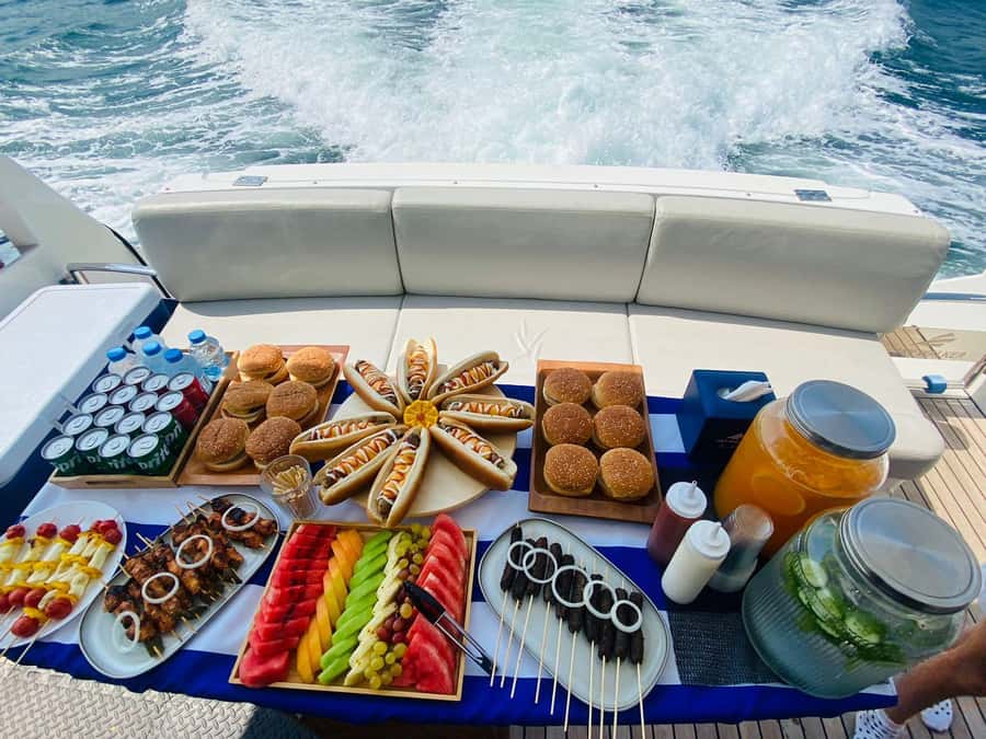 Dubai: 52ft Private Luxury Yacht Experience - Following the Dubai Marina and JBR waterfront