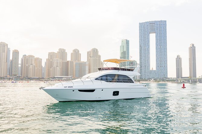 Dubai: 52ft Private Luxury Yacht For Rental - A private yacht with room to spread out