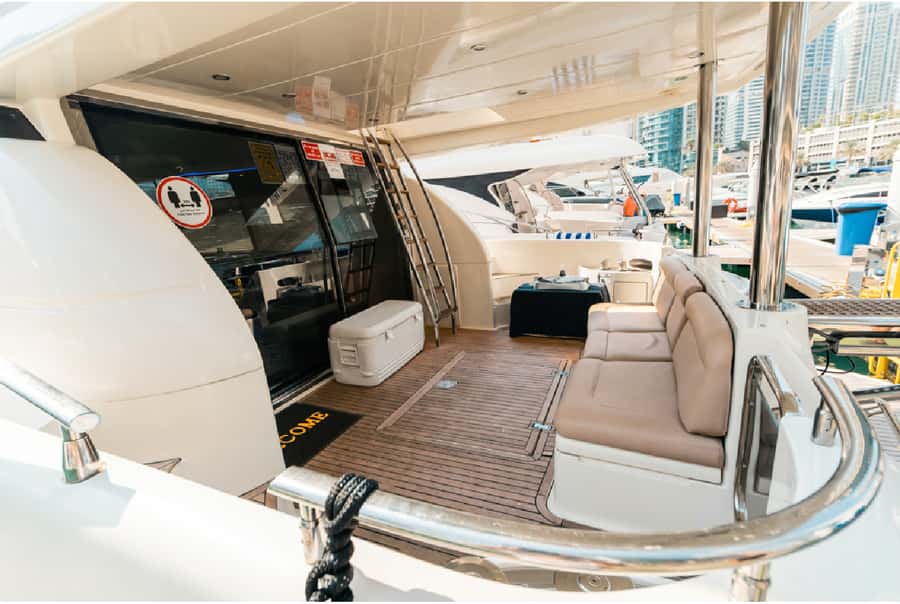 Dubai: 58-Feet Yacht Sea Trip - Why a yacht gives Dubai a better view