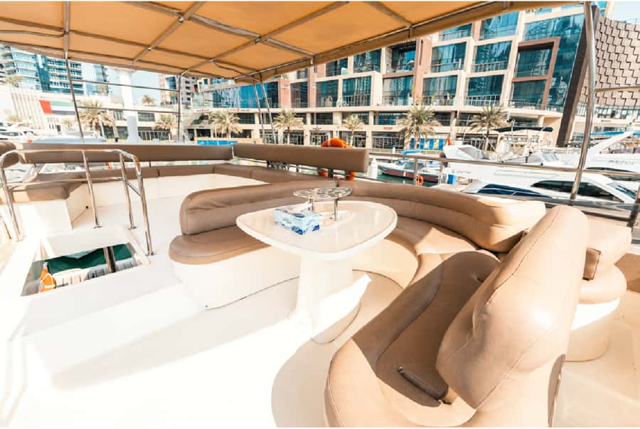 Dubai: 58-Feet Yacht Sea Trip - Comfort, seasickness, and group planning