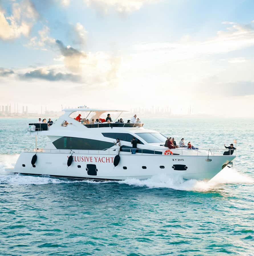 Dubai Harbor: Luxury Yacht Tour with BBQ Options - The two-hour route and Burj Al Arab