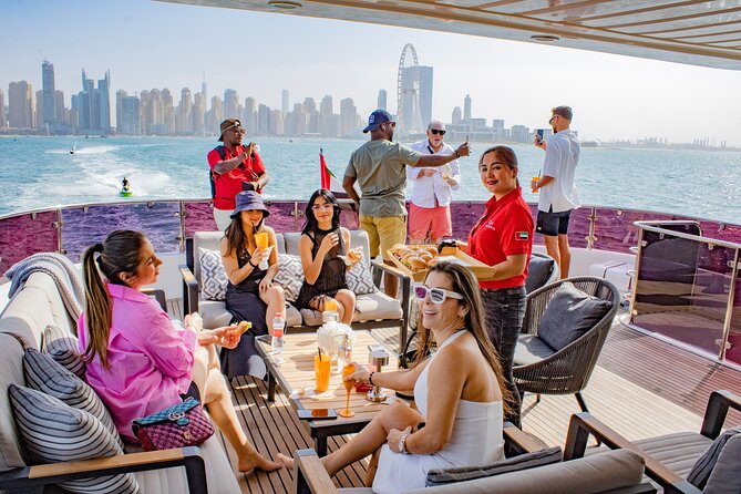 Dubai Harbour Super Yacht Experience with gourmet & Drinks - What this Dubai super-yacht cruise is really like