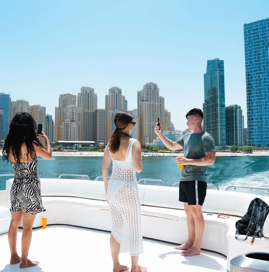 Dubai: Instagrammable Yacht Tour with Drinks & Ain/JBR Views - Is $25 Good Value?