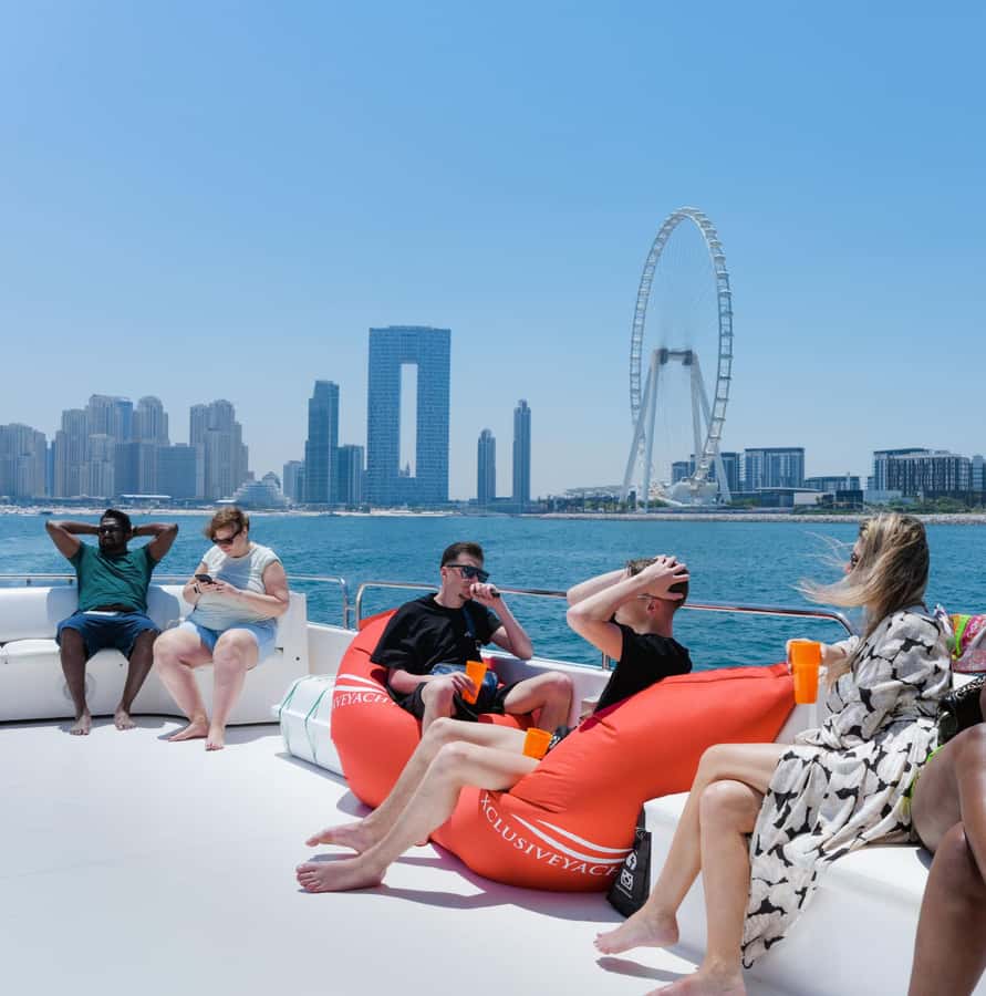 Dubai: Instagrammable Yacht Tour with Drinks & Ain/JBR Views - Who Will Enjoy This Most?