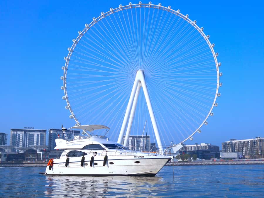 Dubai: Luxury Private 50 FT Yacht Cruise + Optional Sushi - Crew, service, and what the praise tells you