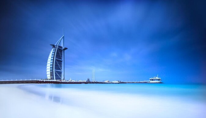Dubai Luxury Yacht Tour with Live BBQ & Drinks - Key points to know before you book