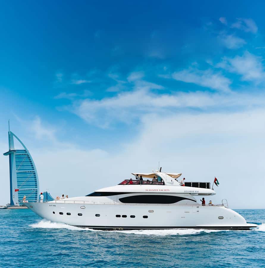 Dubai Marina: Luxury Yacht Tour with Breakfast or BBQ Option - The Marina, Ain Dubai, and JBR