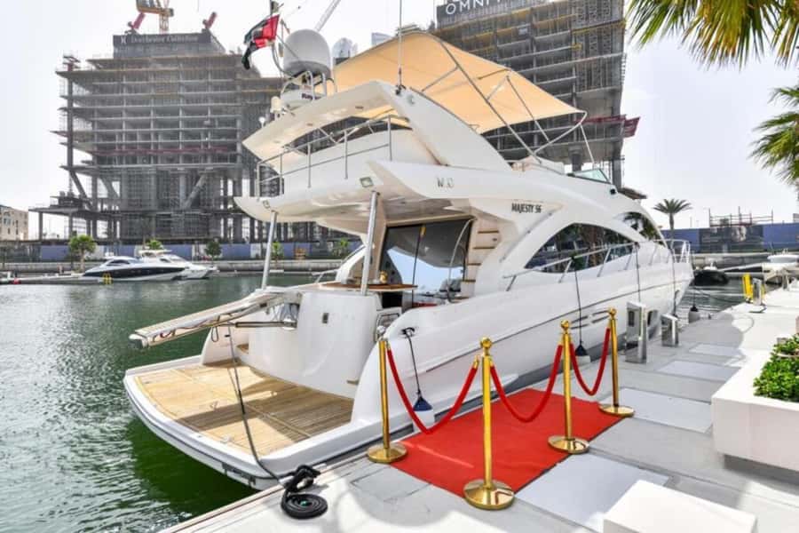 Dubai: Marina Private Luxury Yacht Tour - Kempinski, Atlantis, and the Anchor from the water