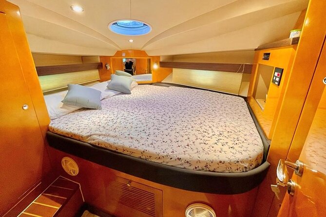 Dubai Marina Yacht Tour - Is $375 a good price?