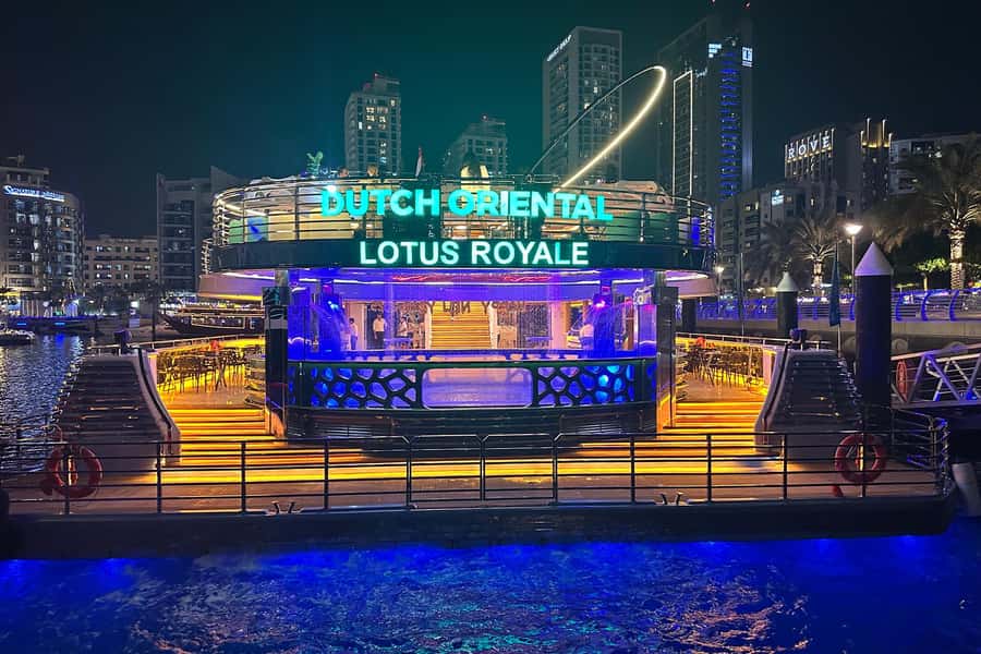 Dubai: Mega Yacht Dinner Cruise with Buffet - Key points before you book