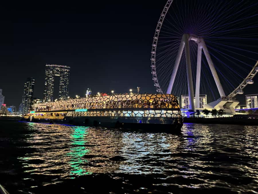 Dubai: Mega Yacht Dinner Cruise with Buffet - The Palm Jumeirah and Atlantis Hotel view