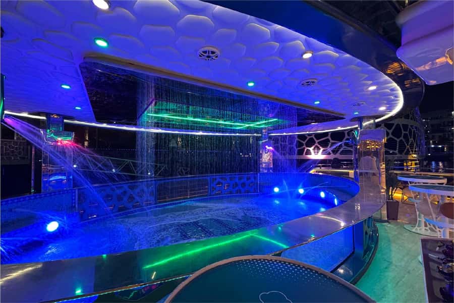 Dubai: Mega Yacht Dinner Cruise with Buffet - What the top deck really offers