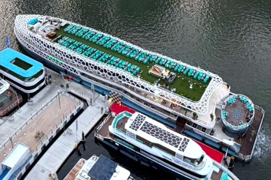 Dubai: Mega Yacht Dinner Cruise with Buffet - Practical timing, comfort, and value