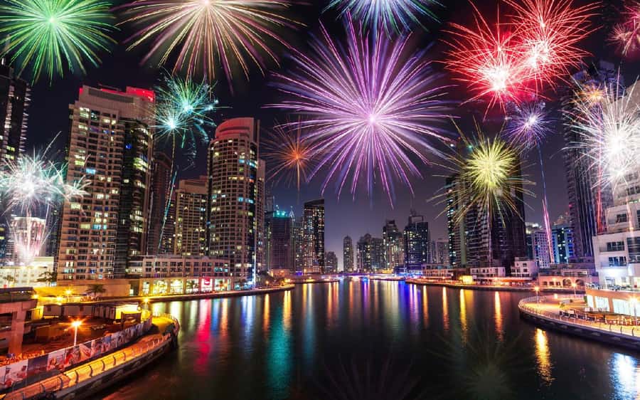 Dubai: New Year Eve Luxury Yacht Fireworks View & BBQ Cruise - Practical advice for a smoother evening