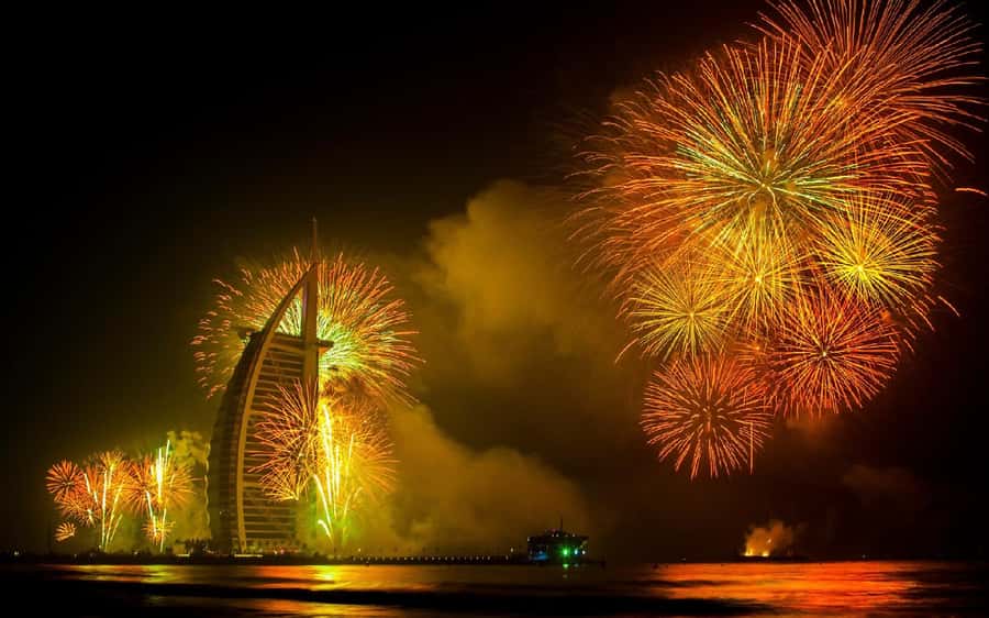 Dubai: New Year Eve Luxury Yacht Fireworks View & BBQ Cruise - Starting at Dubai Harbour Yacht Club