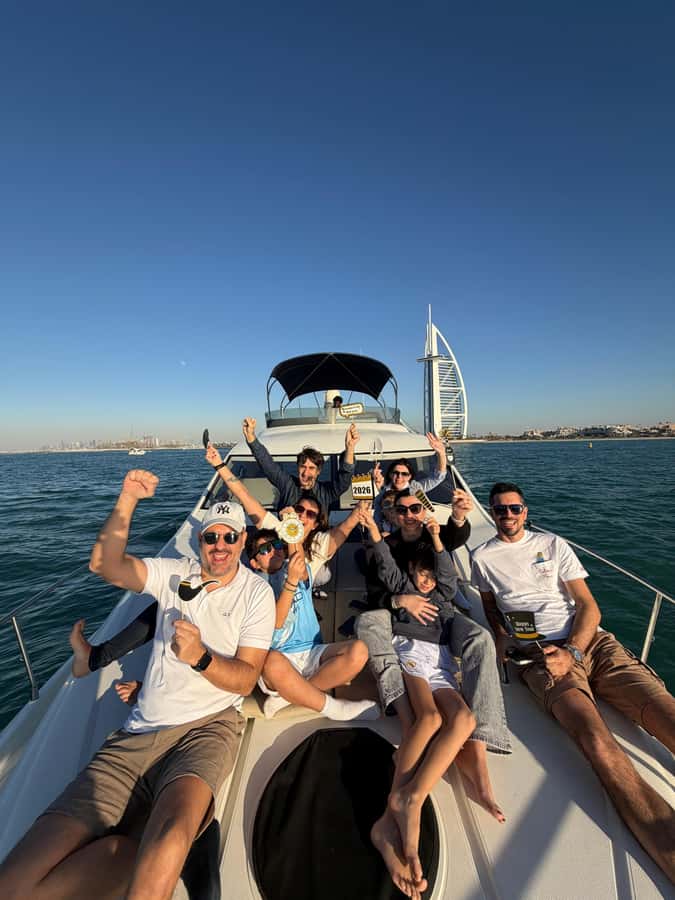 Dubai: Palm Jumeirah luxury private yacht Tour - Key points at a glance