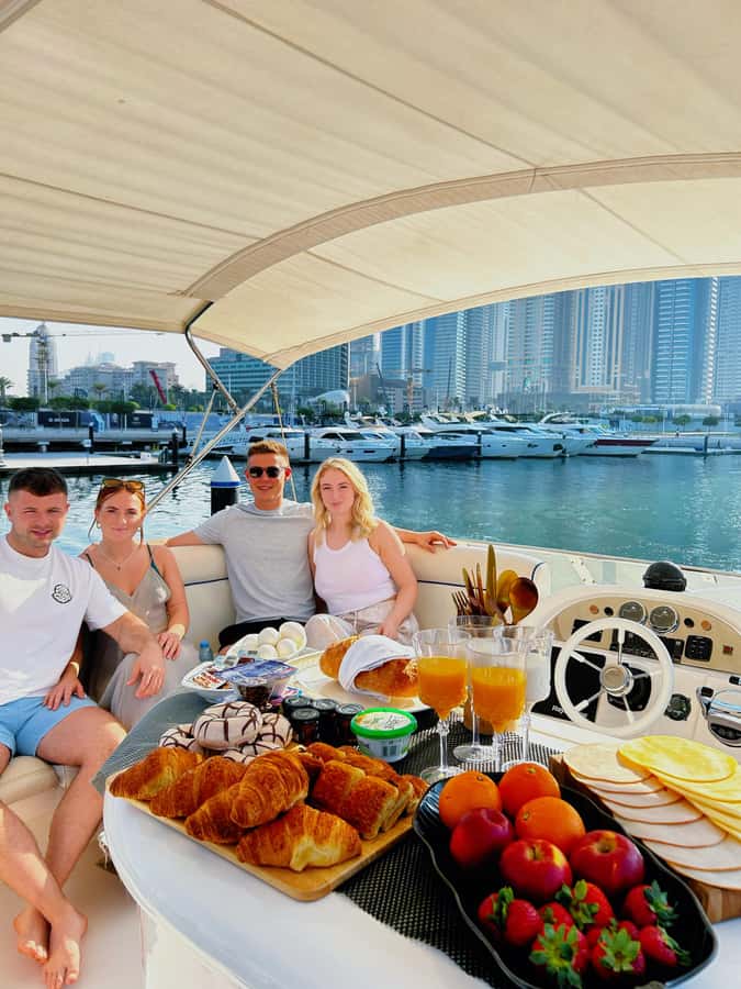 Dubai: Private Luxury Yacht Cruise + Optional Breakfast - Why a private breakfast cruise works so well