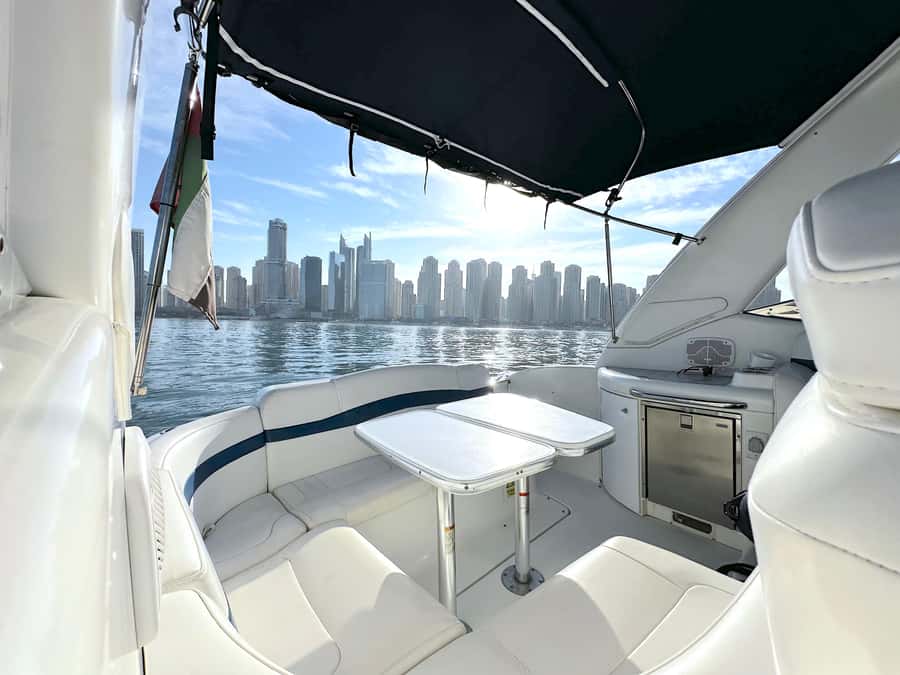 Dubai: Private Yacht Cruise for Unforgettable Memories - The two-hour Atlantis The Palm route