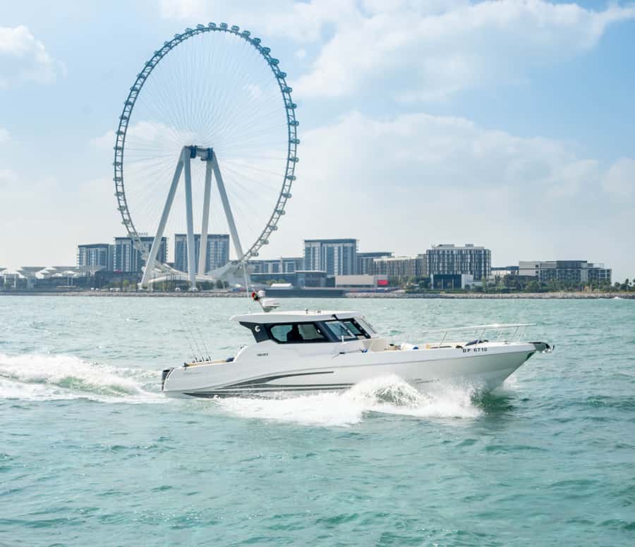 Dubai: Private Yacht Tour 36ft (+1 hr free) offer till Sep15 - Key points before you book