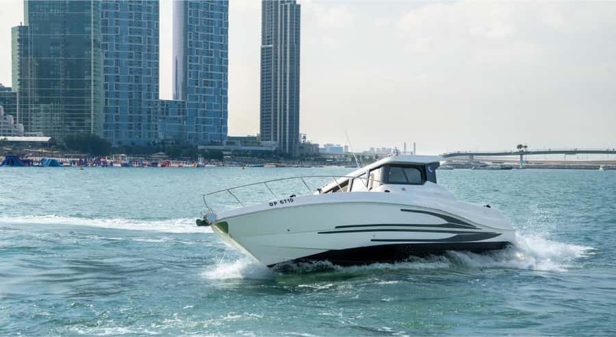 Dubai: Private Yacht Tour 36ft (+1 hr free) offer till Sep15 - Who should book this yacht tour?