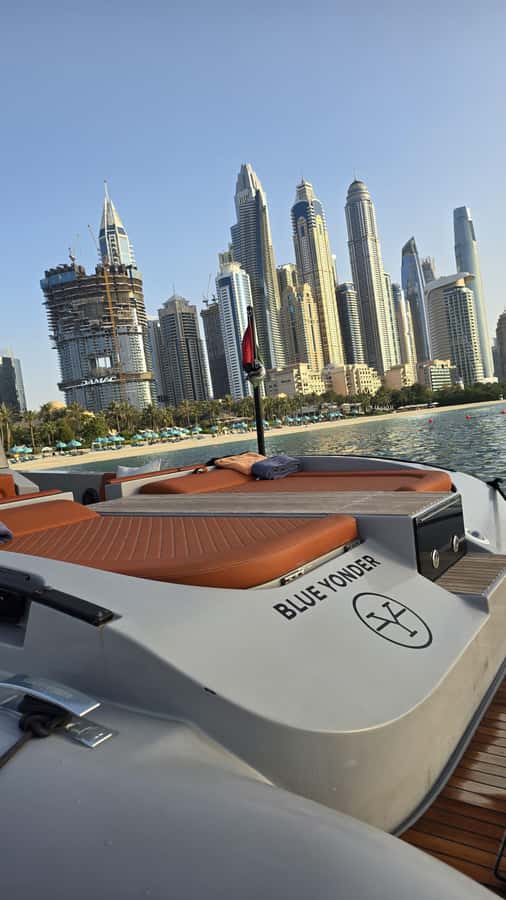 Dubai : Private Yacht Tour with Swimming at Palm Jumeirah - Why this yacht trip feels different from a standard Dubai cruise