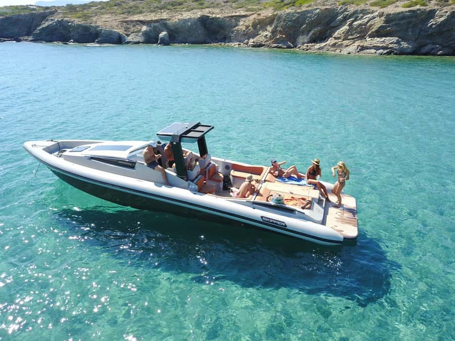 Dubai : Private Yacht Tour with Swimming at Palm Jumeirah - Palm Jumeirah and the swimming stop