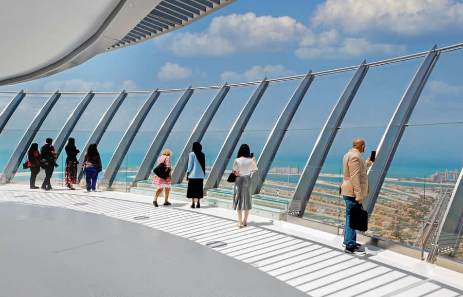 Dubai: The View At The Palm Ticket & 1.5 Afternoon Yacht - What the Ratings Suggest About the Experience