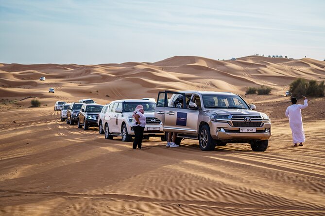 Dubai Waves & Dunes: Luxury Yacht Cruise with Red Dunes Safari - From red sand to Dubai Marina