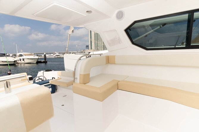 Dubai Yacht Book 36ft Yacht on rent in Dubai up to 10 persons - Atlantis the Palm from the water