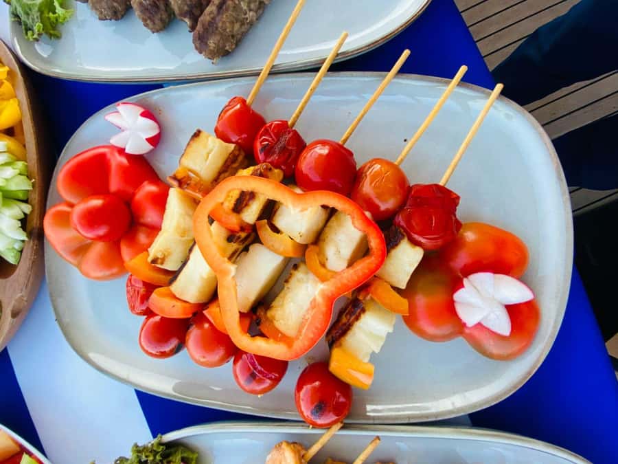 Dubai: Yacht Cruise with Swimming, Snorkeling and BBQ Lunch - Snorkeling: Keep Expectations Modest