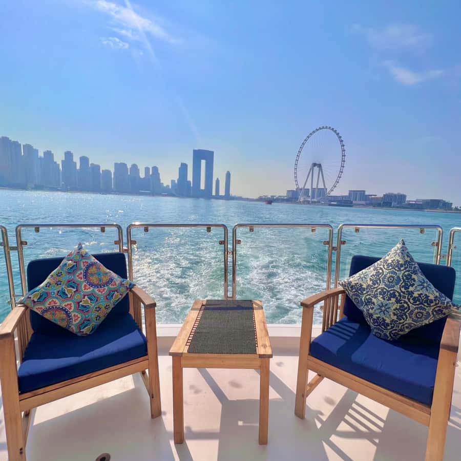 Dubai:Yacht Sightseeing with 30mins Jet-ski on Ain Dubai - How the timing really works