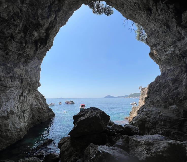 Dubrovnik: Private Luxury Yacht Tour to the Elaphite Islands - Šunj Beach on Lopud