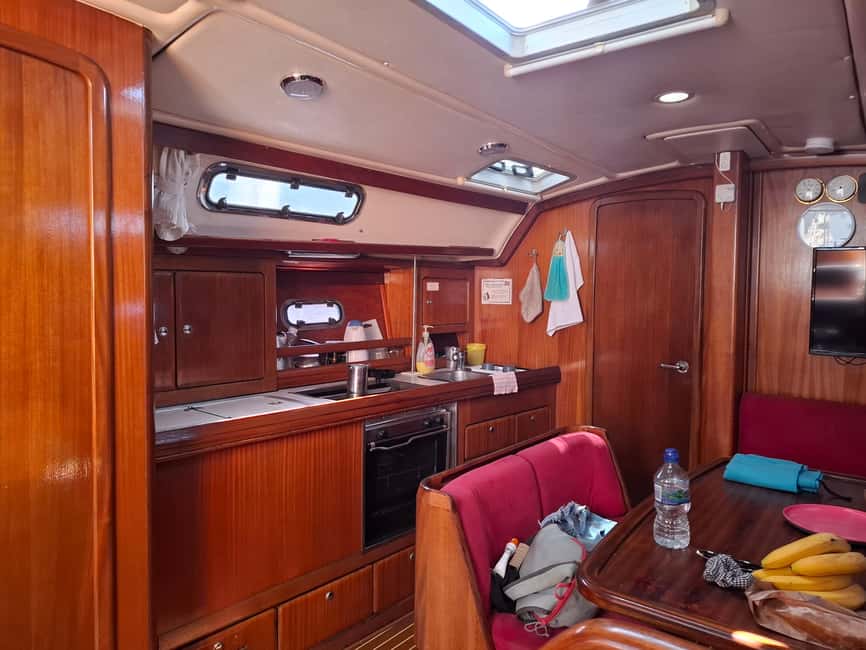 Dubrovnik yacht cruise - Private tour to Elafity & Blue cave - Who should book this cruise?
