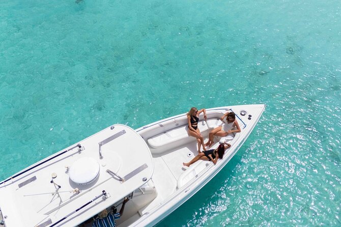 Exclusive 38ft Yacht Charter Experience in Klein Curaçao - Who will enjoy this most