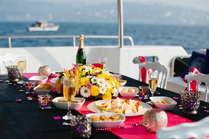 Exclusive Bosphorus Cruise - Luxury Yacht Experience in Istanbul - Starting at Arnavutköy