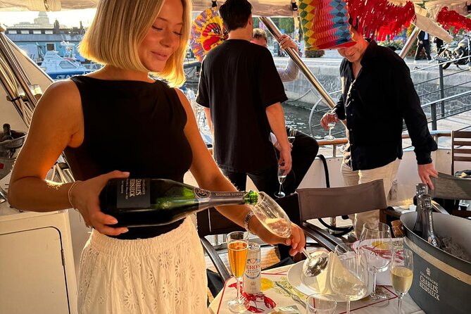 Exclusive Yacht Tour of Stockholm: sunset, dinner, lunch, cruise - Gröna Lund and Djurgården from the water