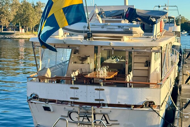 Exclusive Yacht Tour of Stockholm: sunset, dinner, lunch, cruise - The one-hour harbor cruise
