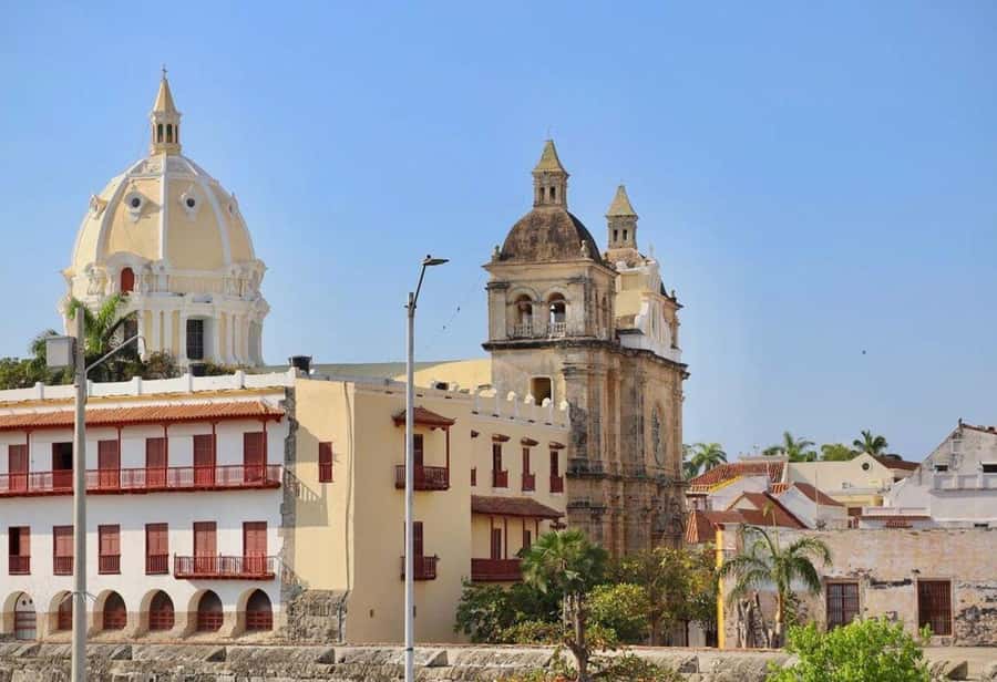 Exotic Yacht - Tour through the bay of Cartagena - Practical booking advice for Muelle de La Bodeguita