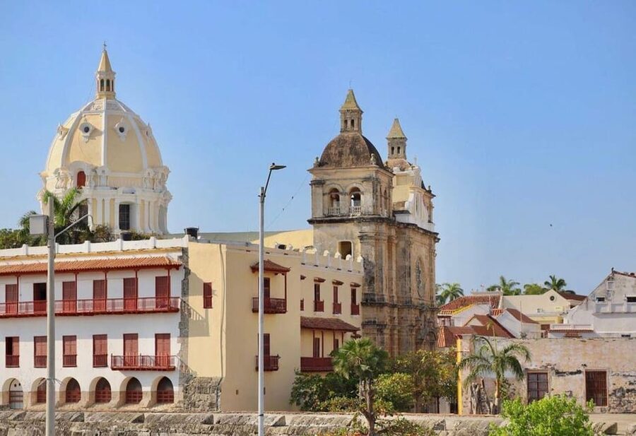 Exotic Yacht - Tour through the bay of Cartagena - Should you book the Exotic Yacht cruise?