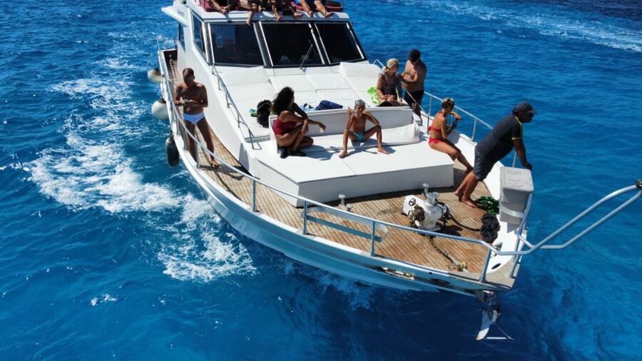 Favignana and Levanzo in relax with yacht Floen - Starting at Molo Navi Veloci in Trapani