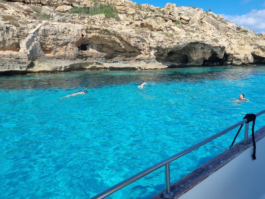 Favignana and Levanzo in relax with yacht Floen - The Lovers Cave and Levanzo’s Emerald Bays