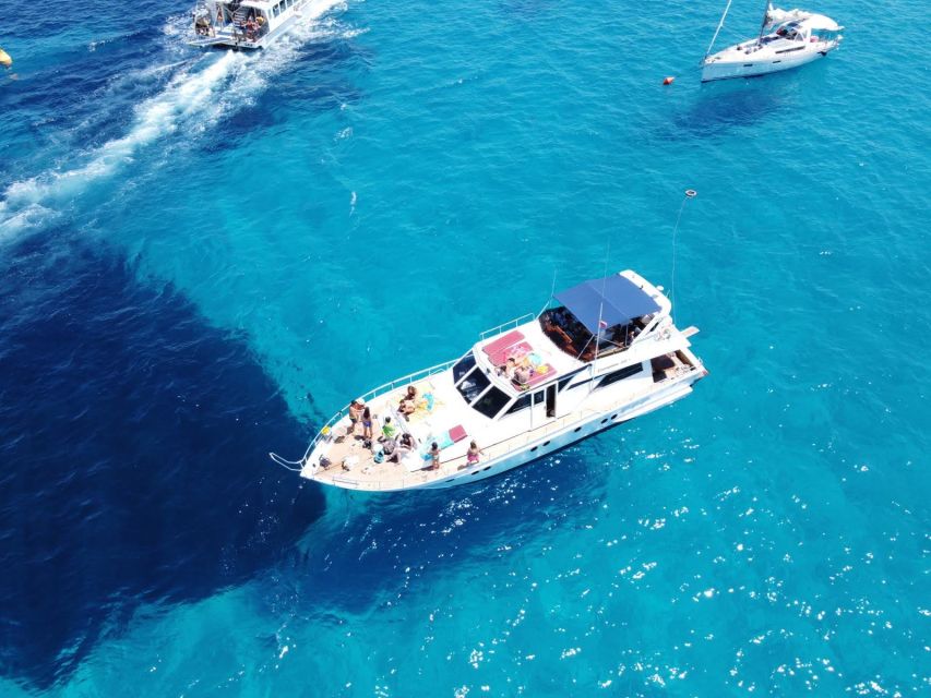 Favignana and Levanzo in relax with yacht Floen - The Yacht Ride and What the Boat Adds